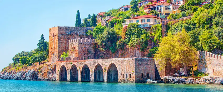 Coastal Living: The Allure of Türkiye’s Mediterranean Homes